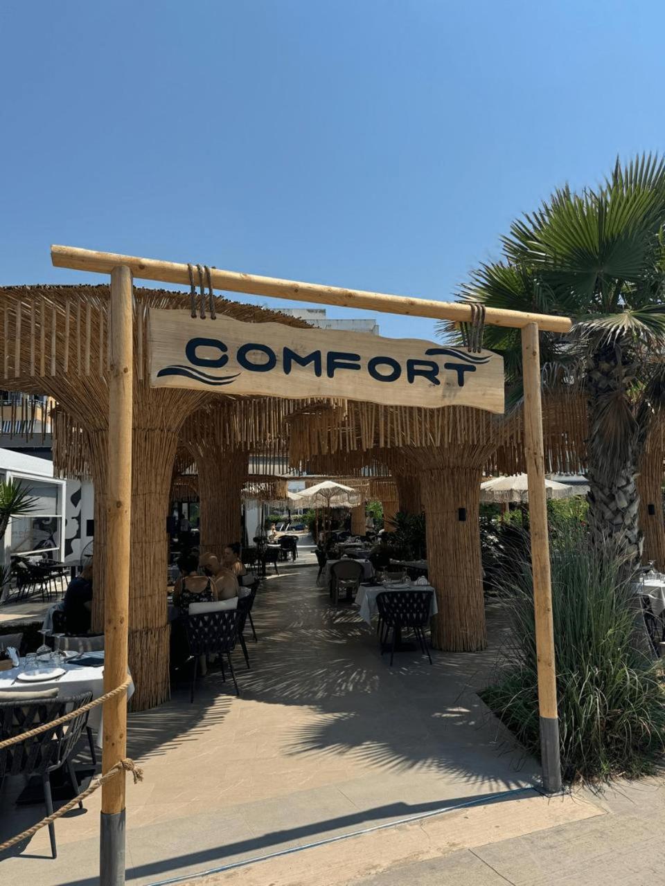 Comfort Suites Голем Экстерьер фото